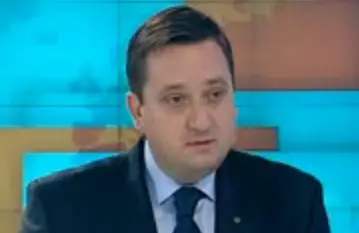 Уволнен е шефът на Агенция по заетостта