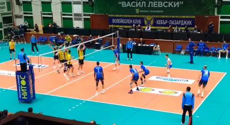 Волейболистите с логична загуба като гости на лидера &bdquo;Хебър&ldquo;