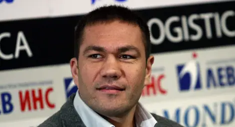 Пулев ще спори само за пояса на Кличко на IBF