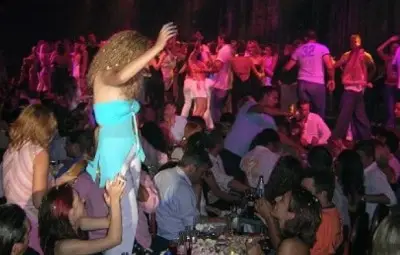 Би Би Си за алкохолните турове в Слънчев бряг: Това не е ваканция, това е доброволно да търсиш смъртта Би Би Си за алкохолните турове в Слънчев бряг: Това не е ваканция, това е доброволно да търсиш смъртта