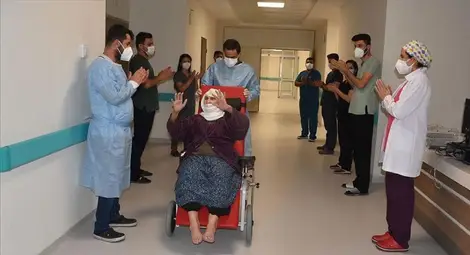 Баба на 120 години пребори коронавируса