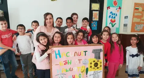 Второкласници в Сливо поле облякоха  розови фланелки срещу агресията