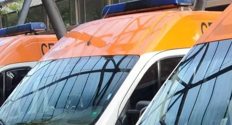 Арестант почина в линейка на път за болницата