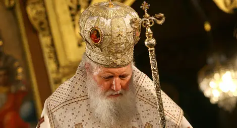 Патриарх Неофит е в стабилно състояние, чувства се добре