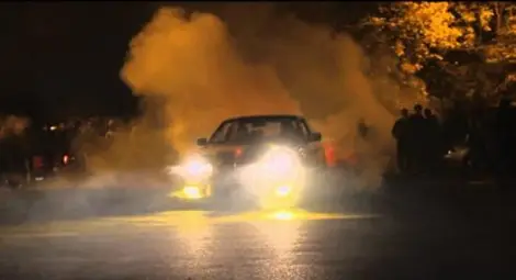 28-годишен въртял дрифт кръгчета с &bdquo;Мерцедес&ldquo; до Съдебната палата