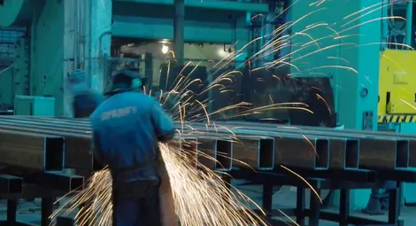 &bdquo;Спарки&ldquo; започва със загуба годината