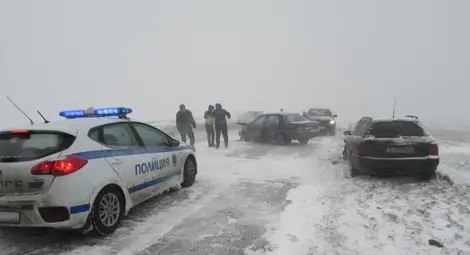 Бум от катастрофи по белите пътища