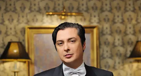 На чаша вино и любовен джаз канят Васил Петров и Русенската опера