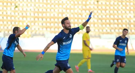 Най-добрият специалист по коленни травми ще оперира контузения голмайстор Дани Димитров