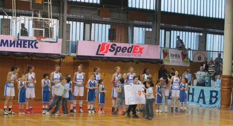 &bdquo;Дунав 8806&ldquo; разгроми &bdquo;Нефтохимик 2010&ldquo; в Русе