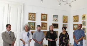 Румънски художници подредиха изложба за Независимостта на България