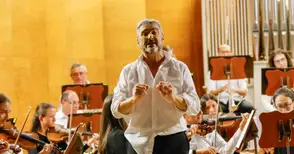 Стоян Стоянджов на 40-годишния си творчески юбилей: Не е останал без следа моят труд и обич към публиката