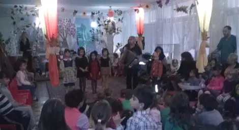 Малчуганите от &bdquo;Зора&ldquo; се веселиха на есенен карнавал с маски