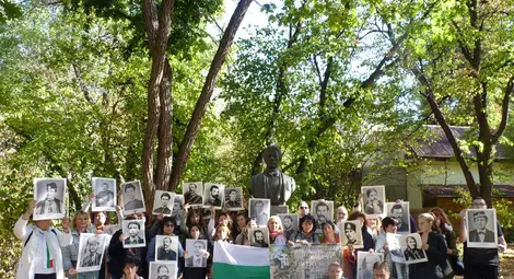 Българските будители в Букурещ