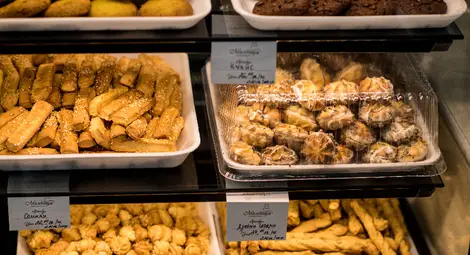 Русенската верига "Милениум" отвори нова кафе-сладкарница на пазара "Сан Стефано" /галерия/