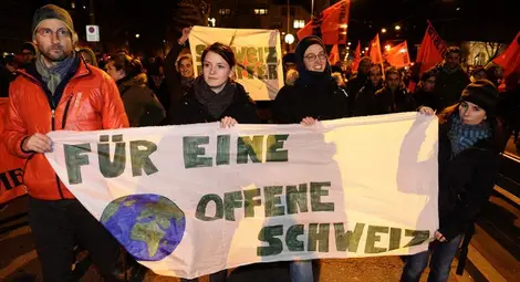 Денят, в който една просперираща държава си причини сама голяма криза