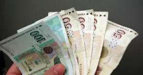 500 лева бърз заем набъбнали на 2016 лева заради 98.52% лихва