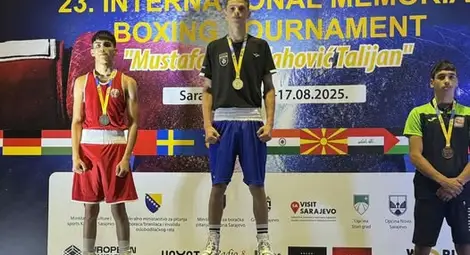 Русенски боксьор със сребро на ринга в Сараево