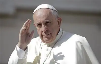 Папа Франциск: Не се доверявайте на идеологиите, свършват зле Папа Франциск: Не се доверявайте на идеологиите, свършват зле