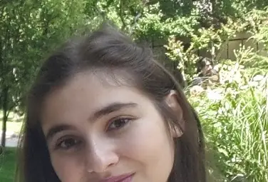 Първо място: Коя съм аз? Вече зная