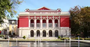 Търсят нов директор на операта с диплома по изкуства или икономика