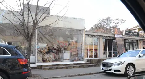 Двама мъже пребити от ухажори на жените им