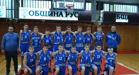 Дунавски баскет победи на няколко фронта