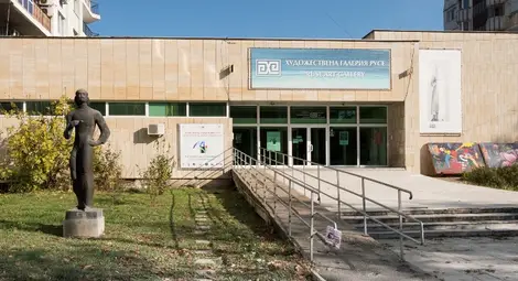 Подземието на Галерията се превръща в едно от най-нестандартните артистични пространства в страната