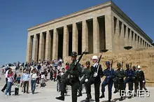 Предстои подписване на споразумение за контактен център между България, Турция и Гърция Предстои подписване на споразумение за контактен център между България, Турция и Гърция