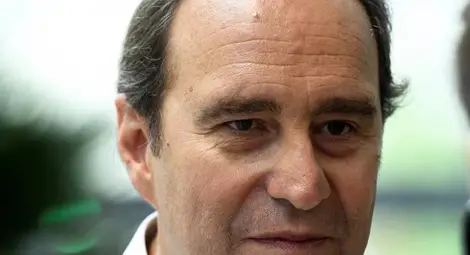 Собственикът на &bdquo;Льо Монд&ldquo; навремето бил шпионин, хакнал телефона на Митеран