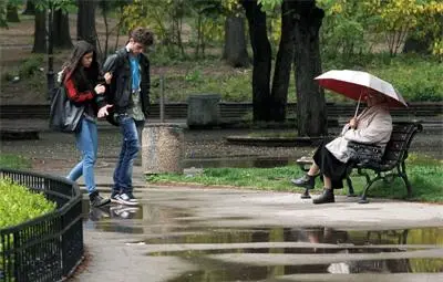 Сняг след рекордния с дъждовете април