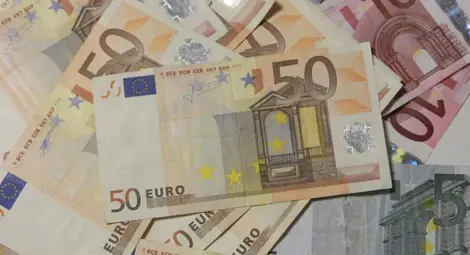 В Гърция: За първи път политик връща пари, получени от "Сименс"