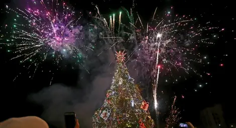 Кой измисли украсяването на елха?