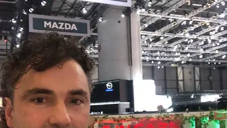 Росен Даскалов показа хибридна версия на