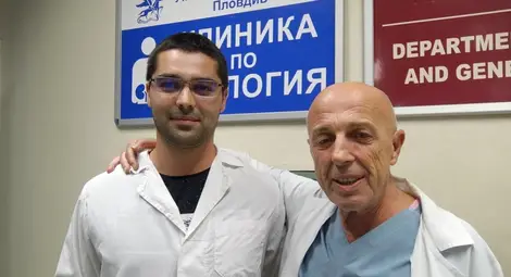 Млад лекар спаси живота на 54 пациенти тази нощ Млад лекар спаси живота на 54 пациенти тази нощ