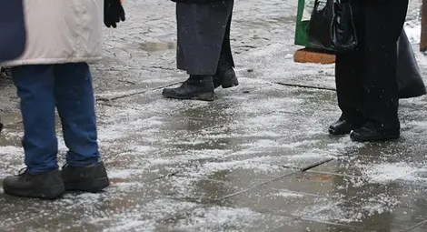 Оранжев код във Видин и Монтана заради поледици