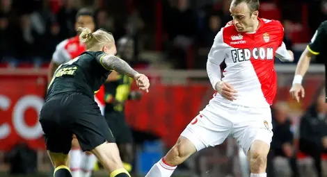 Тотнъм отново прояви интерес към Бербатов