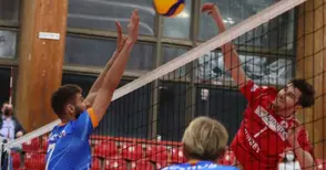 Волейболистите загубиха, но препотиха лидера ЦСКА