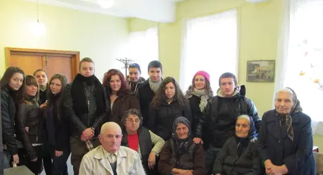 Кошов разкри древните си обичаи пред ученици от клуб &bdquo;Отечество&ldquo;