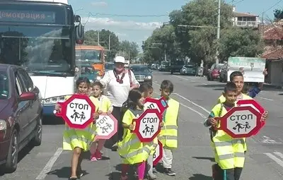 Учениците ще учат безопасност на движението по пътищата по нови програми