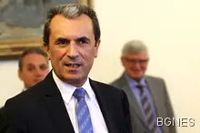 Орешарски: Повод за драматизъм няма, има рискове от миграционна вълна