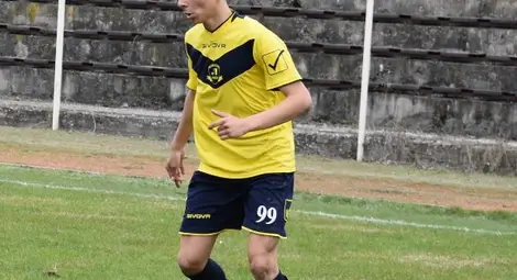 Божил Николов стана голмайстор на отбора със 17 попадения. Божил Николов стана голмайстор на отбора със 17 попадения.