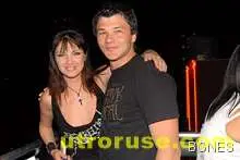 Тачо зарязал кака си Жени Тачо зарязал кака си Жени