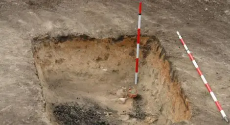 Уникална находка: Откриха надпис с мастило в тракийски гроб на 2000 години!