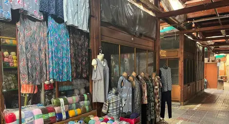 Модернизират с 210 000 лева стари магазини на Централнния пазар Модернизират с 210 000 лева стари магазини на Централнния пазар