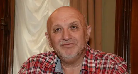 Валентин Христов осем пъти оставал без работа, но не оставя писането