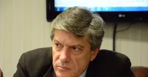 Антоний Гълъбов: В България няма богати хора, има бедняци с пари 