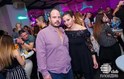 СНИМКА:Златена и Димитър снимани в пловдивски фолкклуб преди седмица СНИМКИ: &ldquo;TRAFFICNEWS&rdquo; И ФЕЙСБУК