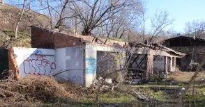 Продажбата на терен и складове до Дунава отново се провали