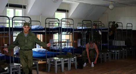 Exacta Research Group: 59% от българите искат връщане на казармата